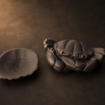 Purple Clay Crab Tea Strainer | 2-in-1 Handcrafted Tea Pet for Gongfu Tea Rituals