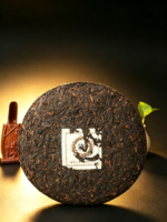 2015 Aged Ripe Pu-erh Tea Cake — 357g Yunnan Menghai Ancient Tree Gift Set - Image 4